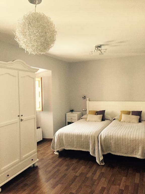 Hostal El Resbalon سيرفيرا دي بيسويرجا المظهر الخارجي الصورة