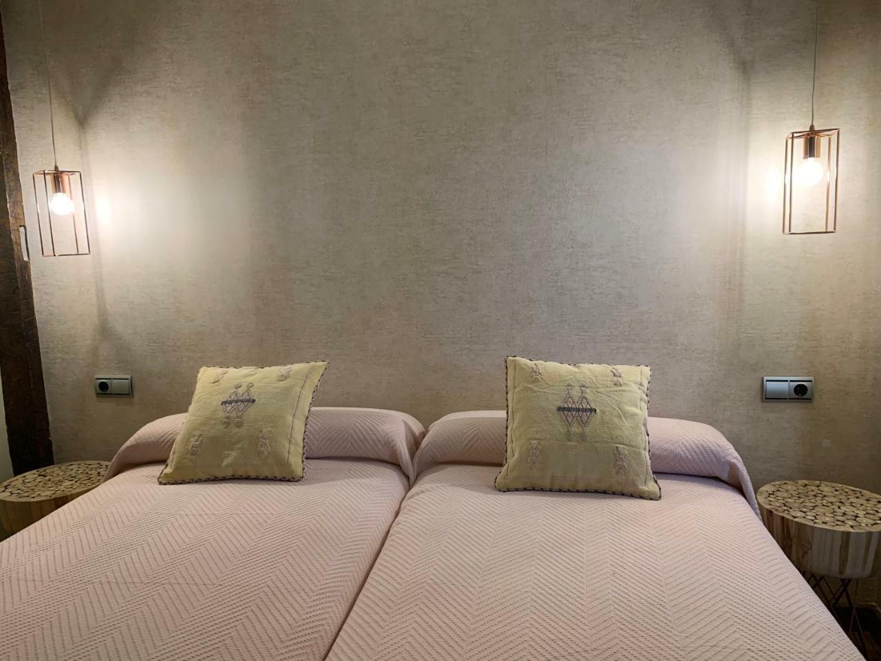 Hostal El Resbalon سيرفيرا دي بيسويرجا المظهر الخارجي الصورة