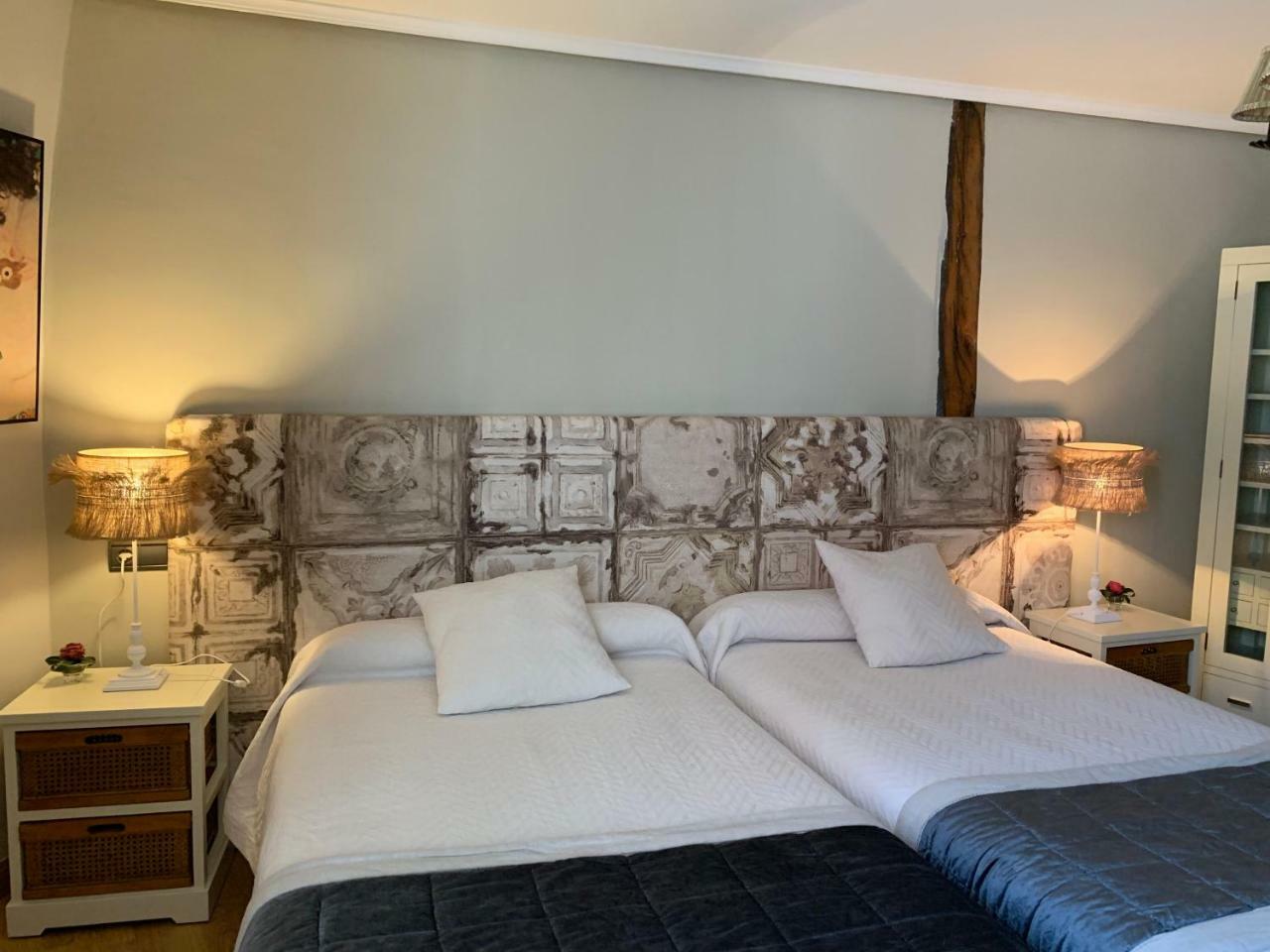 Hostal El Resbalon سيرفيرا دي بيسويرجا المظهر الخارجي الصورة